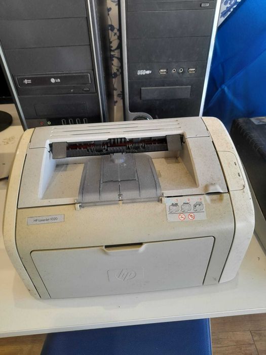 Monitore, pc e impressora