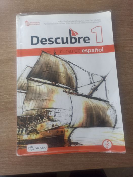Descubre 1 podręcznik plus płyta CD