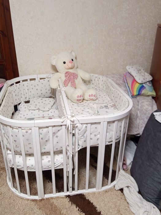 Дитяче ліжечко для двійні