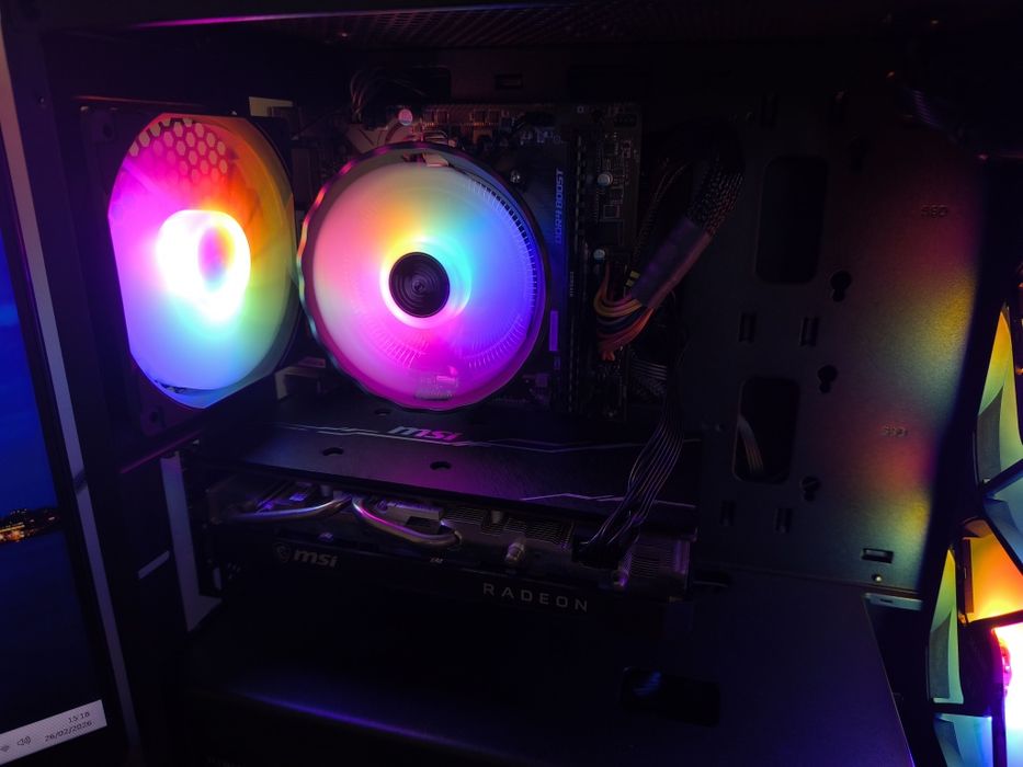 Torre gamer Ryzen 5 2600 RX 5700