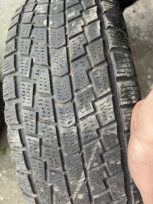 Hankook 235/65 r17