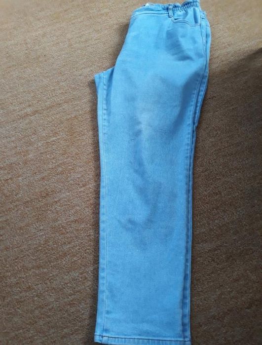 Жіночі щільні джинси великого розміру