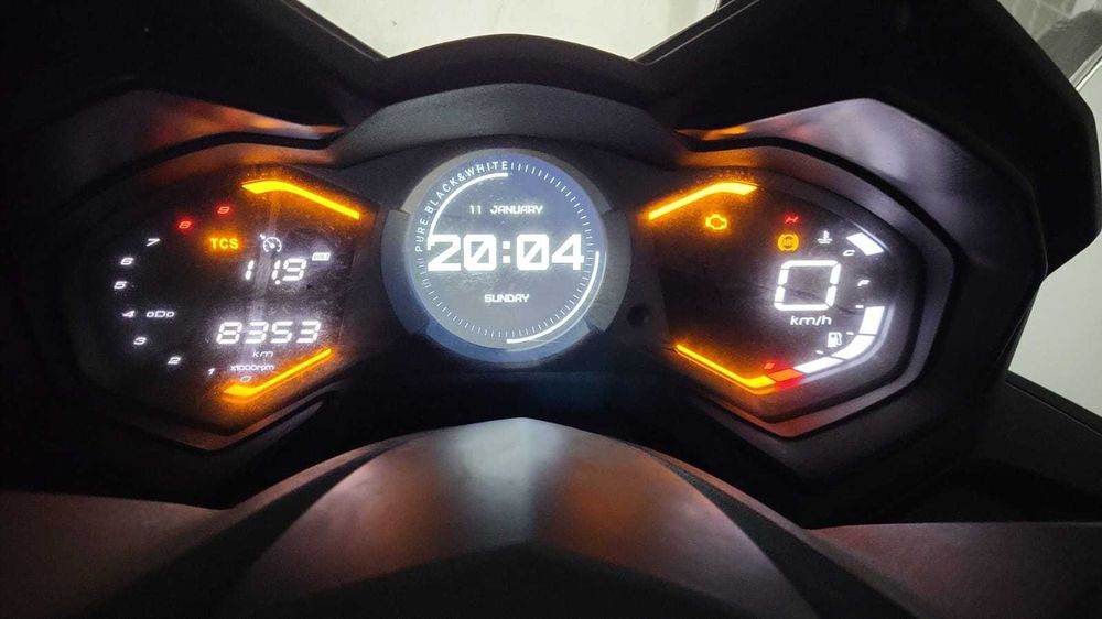 KYMCO AK 550 Premium (2023) – Como Nova | Apenas 11000 km | Algarve