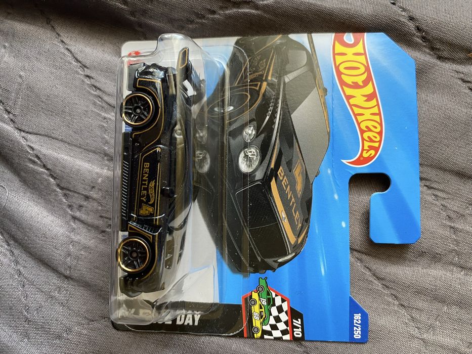 2018 Bentley Continental Gt3 - Hot Wheels