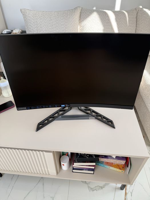 Monitor lenovo legion r27fc-30 1920x1080 240hz