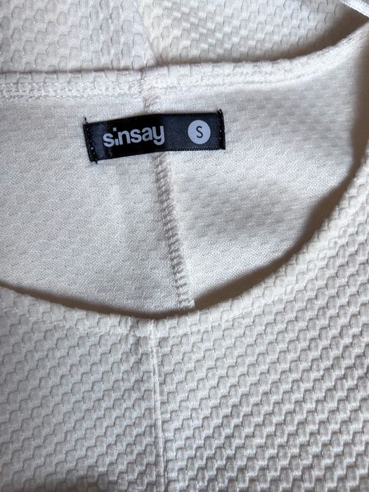 36(S) świetna rozkloszowana sukienka Sinsay