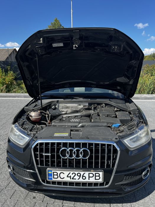 Audi Q3 2013 рік