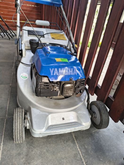 Kosiarka spalinowa z napedem Yamaha