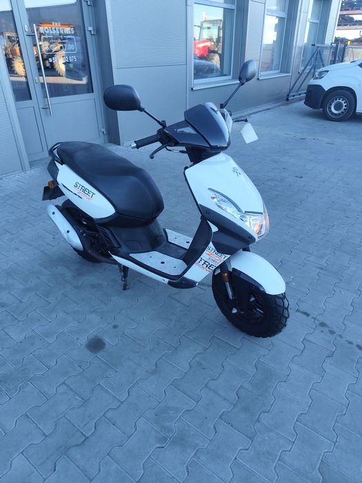 Peugeot kisbee 50 street zone 2017 rok