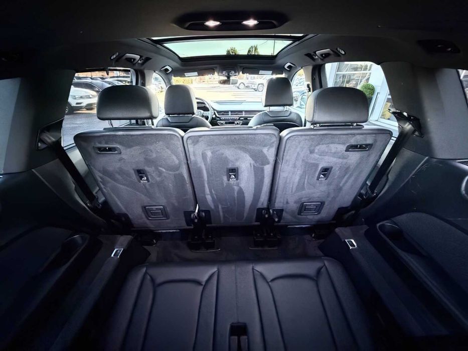 Audi Q7      2019
