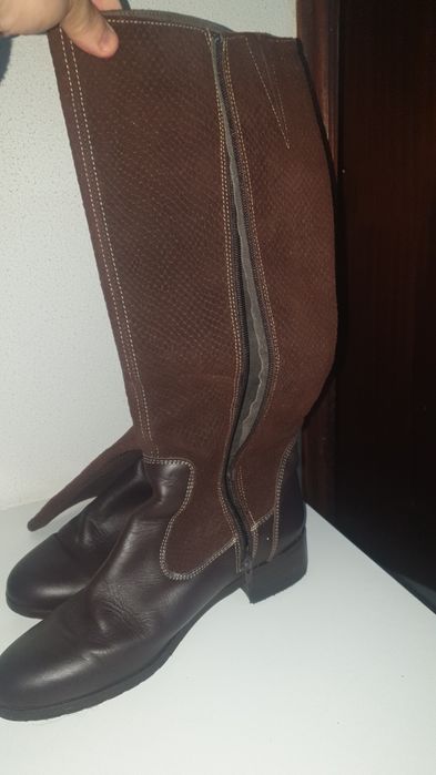 Botas de pele (marca desconhecida)
