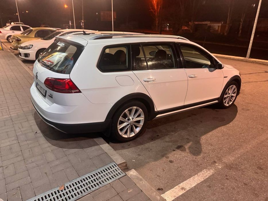 Volkswagen Golf Alltrack VW GTI GTR GTD