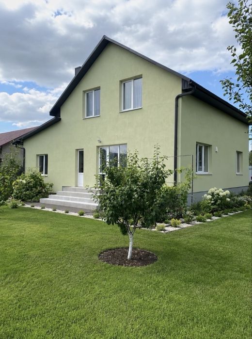 Будинок 169 м² вул Дубнівська,6 соток,гараж 36 м²,меблі