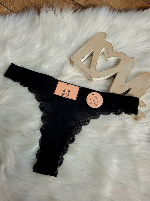 Czarne koronkowe majtki stringi laser m