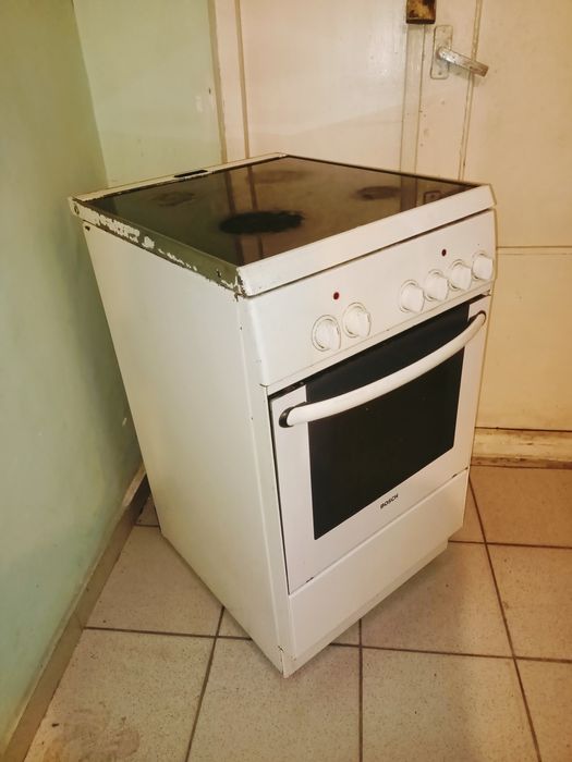 Рабочая Bosch электрическая плита стеклокерамика