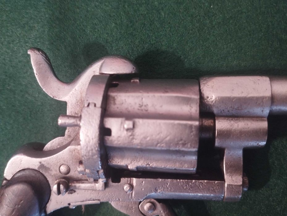 Revólver Pinfire Tipo Lefauchaux 1850/1860.