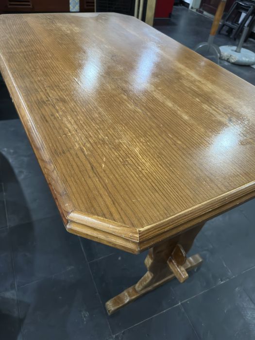 Vendo Mesa em Madeira