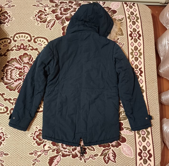 Продам куртку зимову