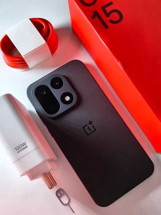 Oneplus 15 12/256gb novo