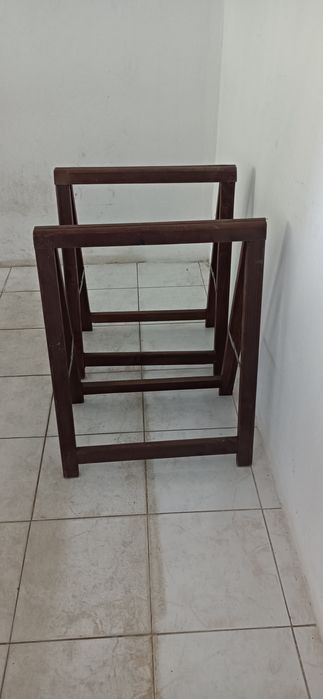 Cavaletes de madeira