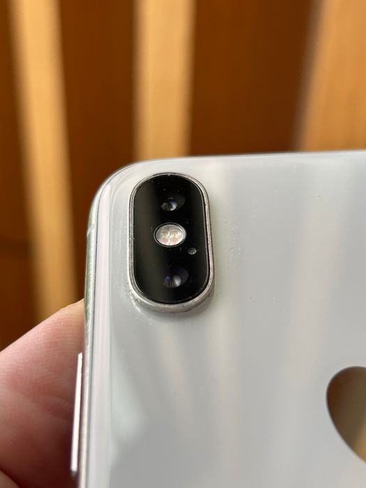 iPhone X 78% baterii na części