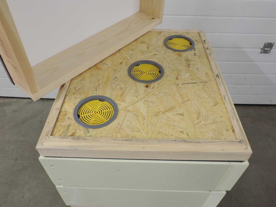 Ul Dadant styrodurowy, kombinowany, pszczoły