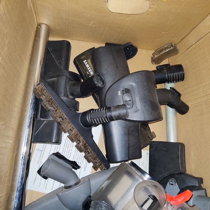 Пылесос SAMSUNG VC-6025V рабочий