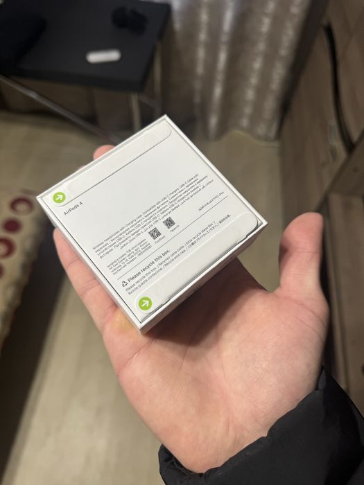 Apple airpods 4 новые оригинальные