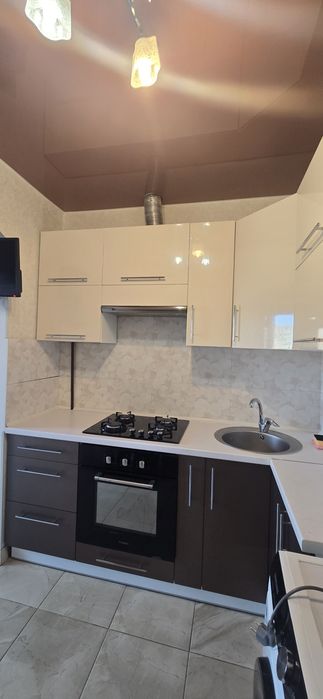 Продаж квартири з автономним опаленням та паркомісцем