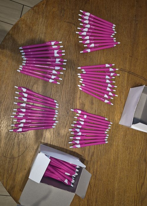 AVON długopisy 80 szt