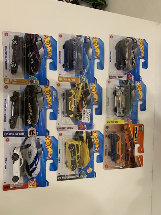 Машинки марки ,,Hotwheels’’ та ,,Matchbox’’