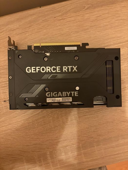 Відеокарта RTX 4060 Ti 8GB Gigabyte WindForce |  стан майже нованова