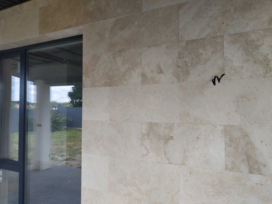 Будинок з максимальним наповненням для ремонту біля Києва!