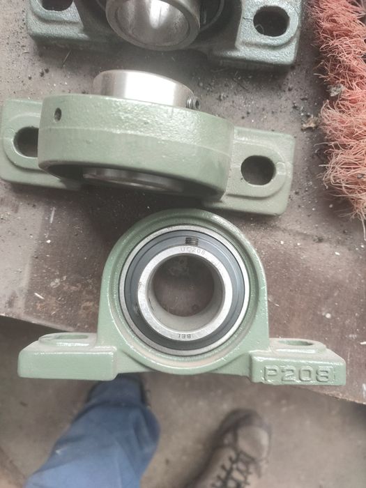 Подшипники(kbf 1311,208,207)