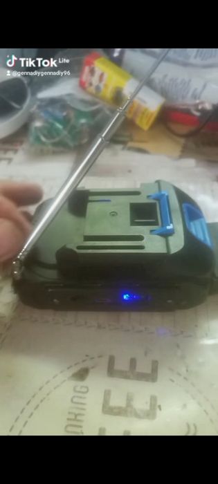 МІНІ Приставка,Bluetooth,фонарик ,мп3,вихід на колонки)