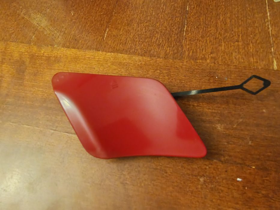 Zaślepka Haka Zderzaka Przód Mercedes C Klasa AMG W204 Lift