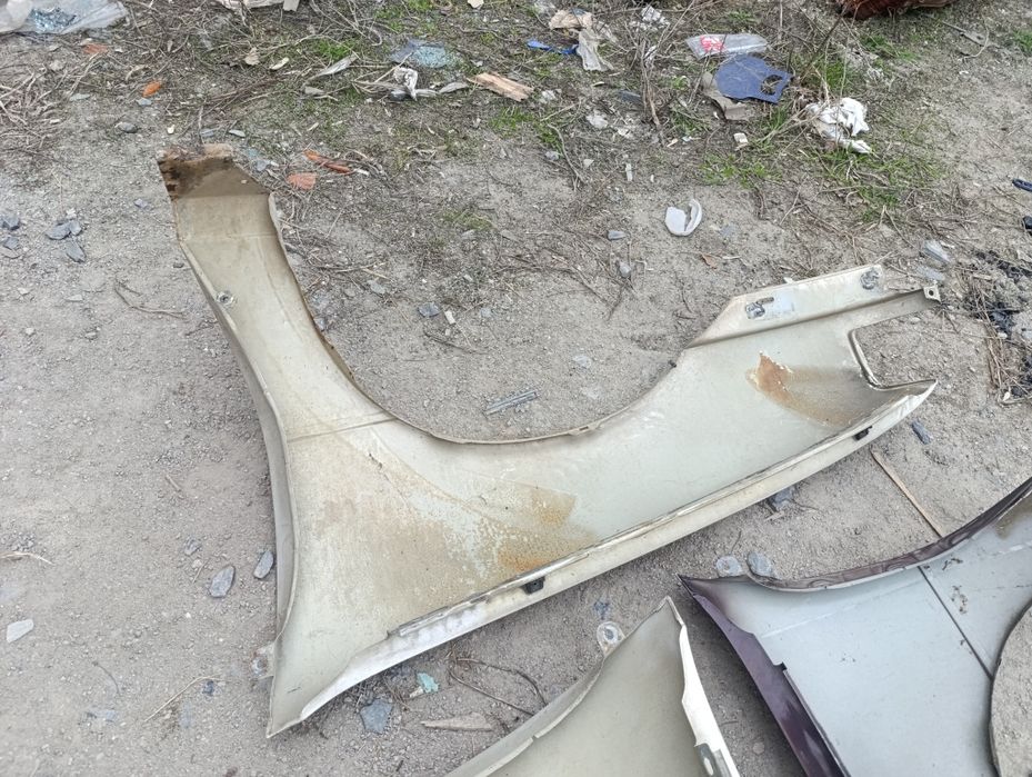 Крылья переднее правое левое Opel Vectra A