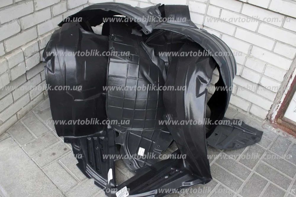 Підкрилки передні Hyundai SantaFe, IX 35, Tucson, H200, H300, Veloster