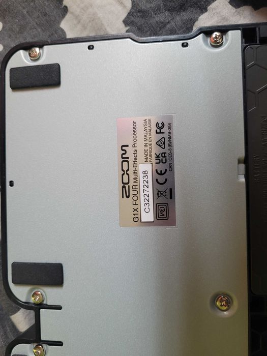 Gitara elektryczna Ibanez GRX70QA + procesor efektów ZOOM G1X
