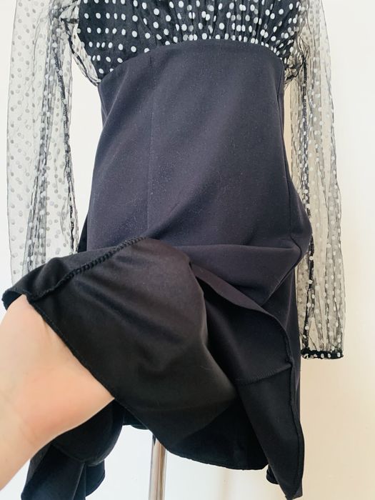 Чорна сукня (плаття в горошок) коктельне