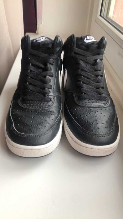 Кросівки жіночі Nike Court Vision Mid р.38
