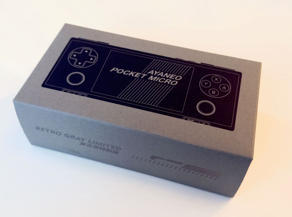 AYANEO Pocket Micro 8GB + 256GB, Retro Gray + pokrowiec, Wawa