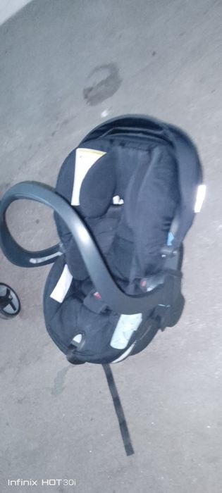 Carrinho de bebe trio da Zippy