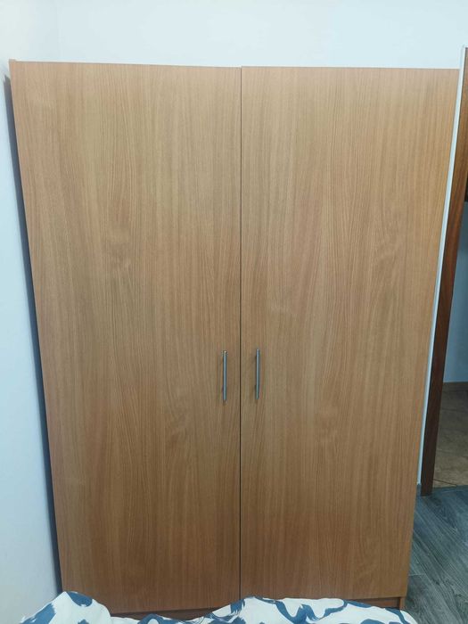 Guarda-Roupa castanho