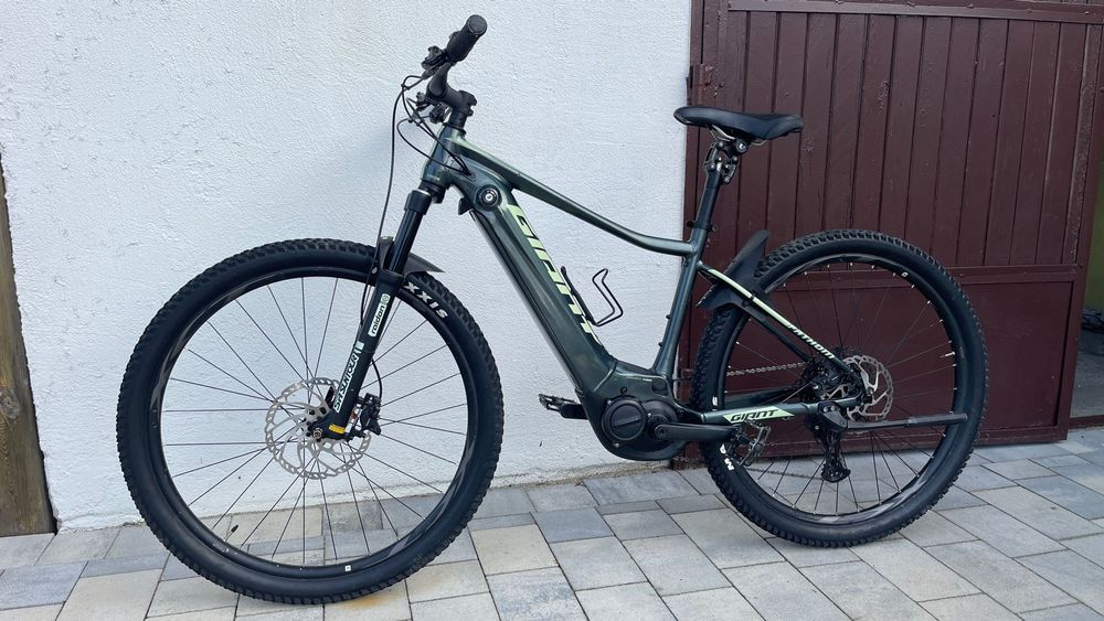Rower elektryczny MTB Giant Fathom