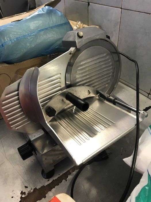 Продам професійний слайсер CELME