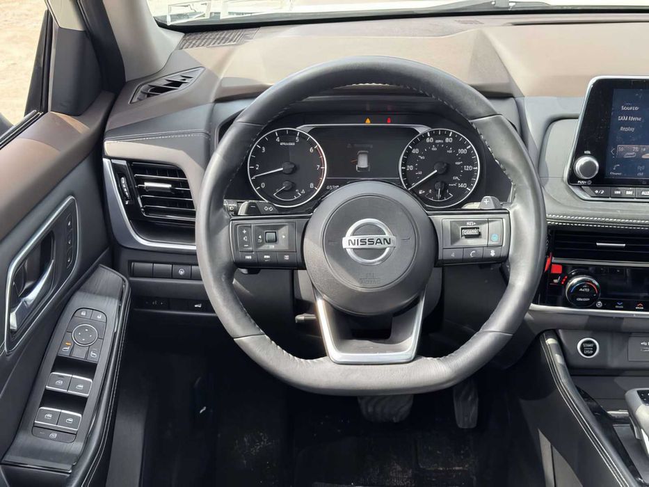 Nissan Rogue SL      2021