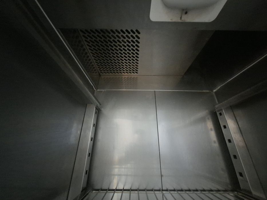 Armário frigorífico industrial (avariado)