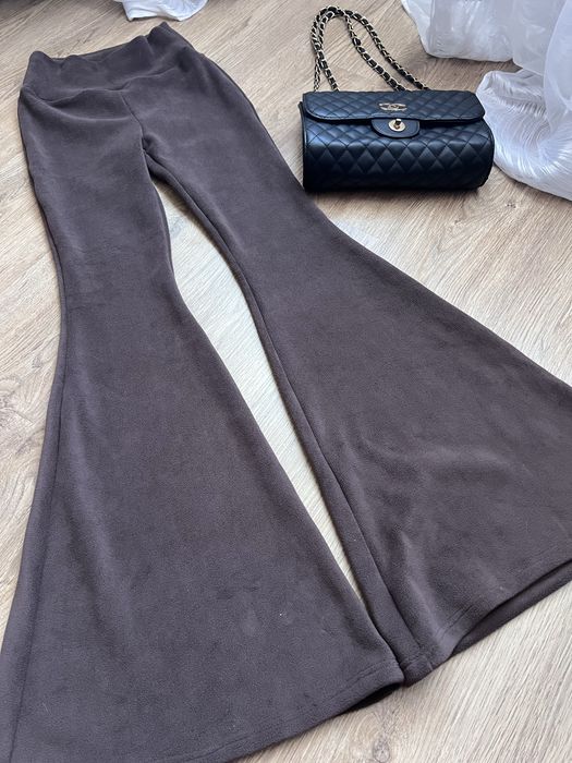 Флісові шоколадні штани кльош