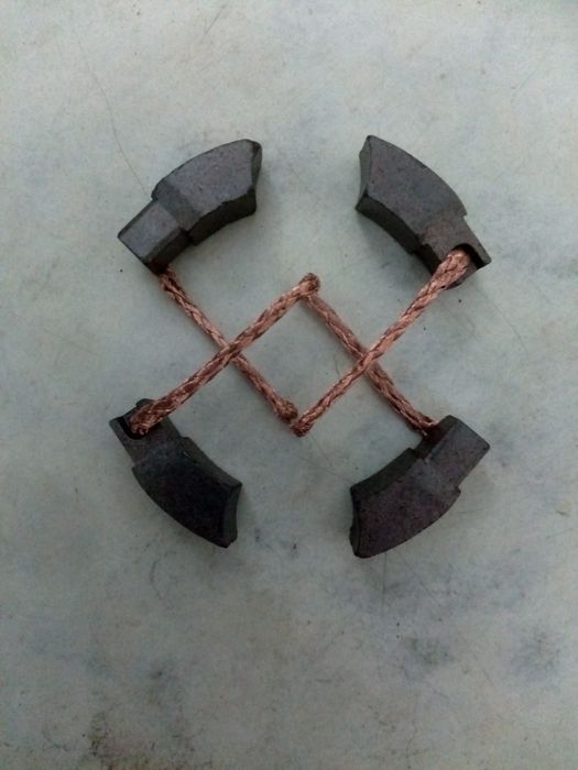 Щітки мотора вентилятора пічки Рено Еспейс 4.